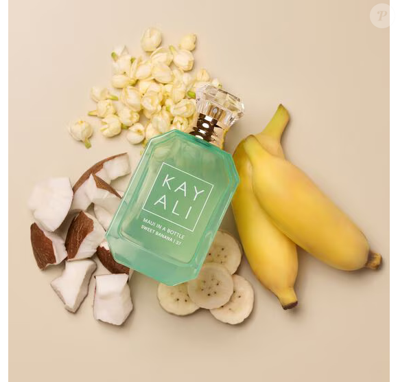 Com banana, coco e baunilha, o luxuoso 'Maui in a Bottle Sweet Banana | 37', da Kayali Fragrances, transforma memórias tropicais em uma fragrância sofisticada que já virou desejo entre apaixonadas por perfumes exóticos