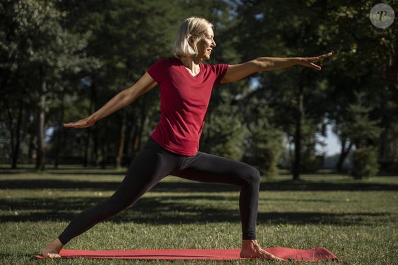 O Yoga é um excelente exercício para quem deseja manter a mobilidade e força após os 60 anos