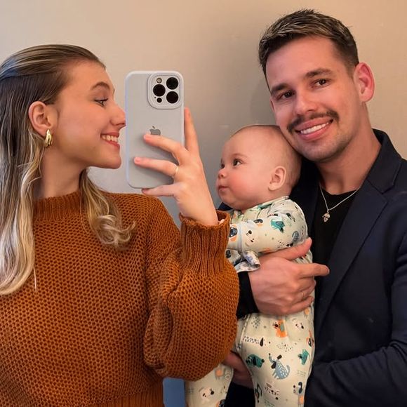 Isabel Veloso e Lucas Borbas tiveram um filho, Arthur