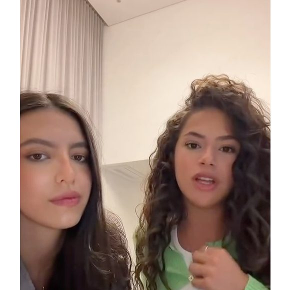 No vídeo, Maisa comenta que não namoraria rapazes com desinteresse em trabalho e nem que fossem muito ciumentos