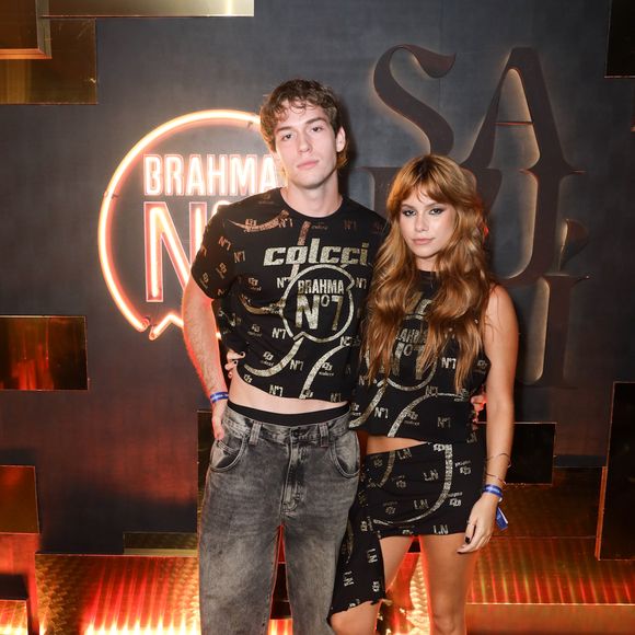 Pietro Antonelli é namorado da cantora Clarissa Muller; ela é ex-namorada de Brenno Leone, de 'Mania de Você'