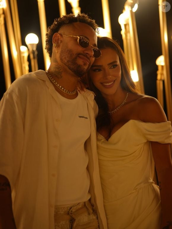 A influenciadora também foi homenageada por Neymar, mas não comentou a publicação e se resumiu a apenas curti-la