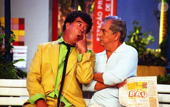 Carlos Alberto de Nóbrega recebeu pedido desconcertante do pai pouco antes de avião fazer pouso de emergência: 'Se houver incêndio e o papai e a mamãe não conseguirem sair, não entre em pânico'