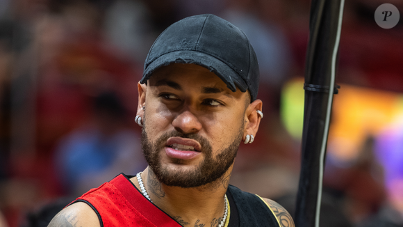 Neymar está de fora da partida que acontecerá no mesmo dia em que Davi Lucca completa 14 anos de vida