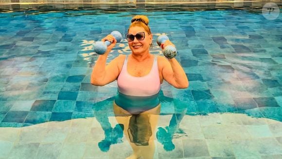 O personal trainer Rubén Rio afirma que o músculo precisa de um desafio para se manter e desenvolver. A recomendação não significa aumentar os pesos de maneira apressada, mas aplicar o princípio da progressão: conforme o corpo se adapta, o estímulo precisa evoluir