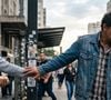 Ato de homens recusarem ajuda para solução de problema tem a ver com forma de defesa e é ligada ainda à masculinidade