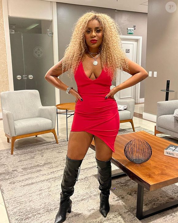 Sonia Abrão afirmou não ver 'nada de muito muito legal' em Cariúcha, hoje apresentadora do SBT