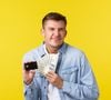 Você ainda prefere pagar em dinheiro? A psicologia e a economia comportamental explicam por que esse hábito pode estar ligado a maior autocontrole financeiro e menos compras por impulso. Entenda o que dizem os estudos
