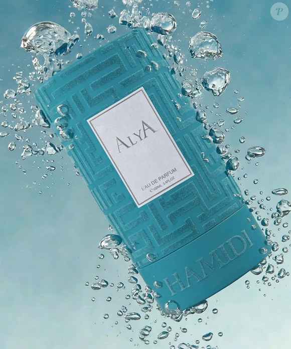 A perfumaria árabe ganha espaço na rotina brasileira com a chegada da Hamidi. Entre as novidades está o Alya, perfume de 100 ml que combina notas cítricas, frutas, flor de laranjeira, almíscar, âmbar e baunilha. O valor sugerido é de R$ 489,99 na C&A