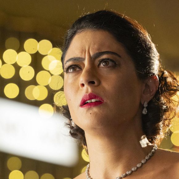 Carol Castro está no ar na novela ‘Garota do Momento’