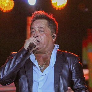 Leonardo manteve o nome artístico mesmo após iniciar a carreira solo, em 1999. Hoje, poucos lembram que seu registro de nascimento traz um nome completamente diferente