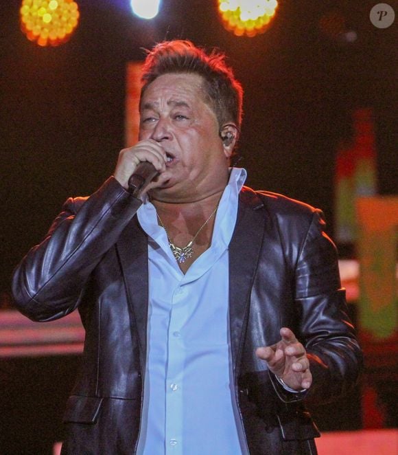 Leonardo manteve o nome artístico mesmo após iniciar a carreira solo, em 1999. Hoje, poucos lembram que seu registro de nascimento traz um nome completamente diferente