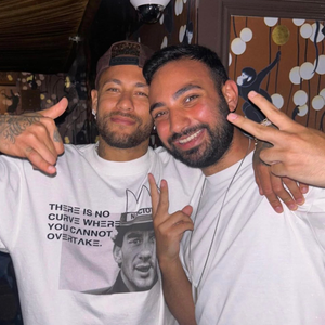 'Fetiche em trair a mulher grávida': Neymar aparece sem aliança em balada durante a Copa 2026 e revolta a web