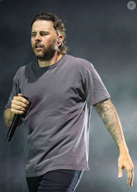 M. Shadows chega ao Rock in Rio 2026 carregando uma história que vai muito além do metal: em 2020, o vocalista enfrentou a reação de fãs após se posicionar sobre o Black Lives Matter