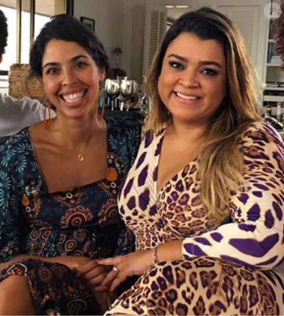 Quando Preta Gil descobriu que sua segunda gravidez seria de risco, Bela Gil se ofereceu para ser barriga de aluguel da irmã
