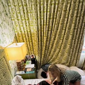 Muito próxima de Preta, a atriz chegou a viajar para Nova York, nos Estados Unidos, onde a cantora realizava um tratamento experimental, para se despedir da amiga.