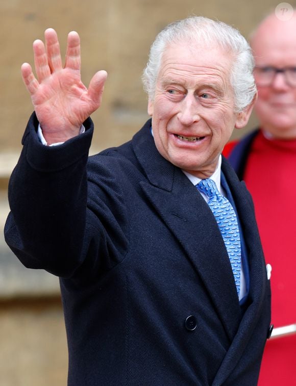 Rei Charles III também trata um câncer