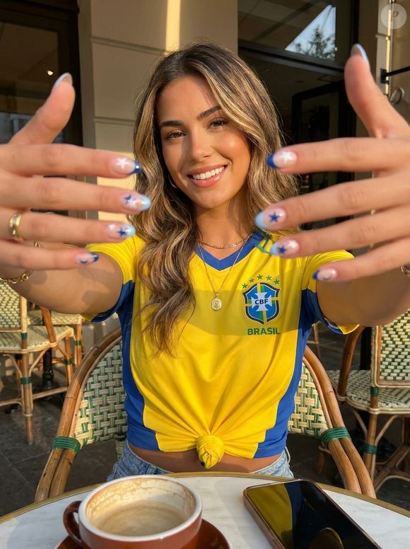 Se existe uma época perfeita para apostar nas unhas mais bonitas e criativas, essa época é, sem dúvida, a Copa do Mundo