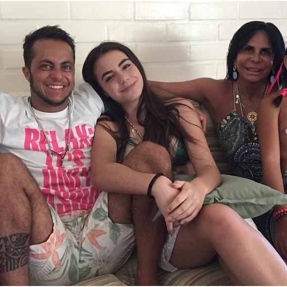 Herdeiros da cantora são: Thammy Miranda, 41, Décio Nascimento Jr., 35, Sérgio Aversani, 31, Gabriel Miranda, 28, Giullia Vitória Cezimbra, 21, e Valentina Miranda, 13