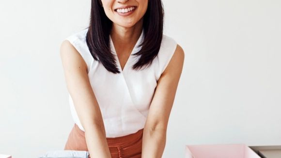 Marie Kondo ficaria orgulhosa com esta organização fácil e eficiente do guarda-roupa: como conseguir que caiba o dobro de roupas no mesmo espaço de sempre