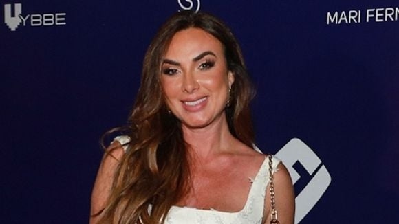 Nicole Bahls namorando jogador do Flamengo? Após flagra comprometedor, participante do 'Dança dos Famosos' dá veredito: 'Só beijando'