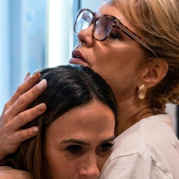 Por um lado, os pais já haviam superado a síndrome do ninho vazio e, por outro, os jovens que retornam sentem que, ao fazê-lo, estão falhando.