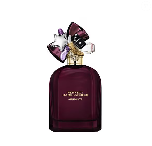 Outra opção é o Perfect Absolute, de Marc Jacobs. Aqui, a figueira aparece em uma versão caramelizada, envolvida por âmbar e jasmim florido, resultando em um perfume doce, sensual e de longa duração
