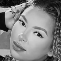 Irmã de Japinha do CV faz apelo após viral de foto da traficante morta: ‘Estamos sofrendo muito’