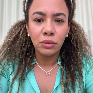 A vaga ganhou destaque nas redes sociais após a ex-babá da família, a técnica de enfermagem Vilmeci Passarinho, revelar publicamente que sua filha foi vítima de abuso