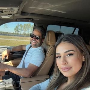 Marido de Simone Mendes, Kaká Diniz afirmou que pessoas na internet não gostam de ver a felicidade alheia