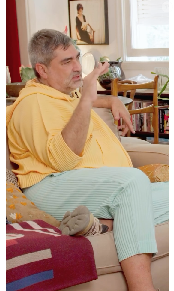 Zeca Camargo viralizou em uma entrevista para Joyce Pascowitch por seu corpo e aparência diferentes