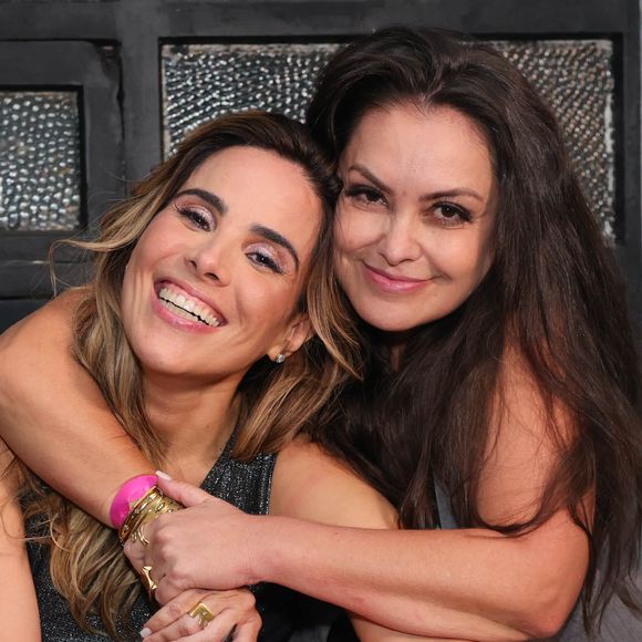 Renata Brás mostrou amizade com Wanessa Camargo no camarim da cantora