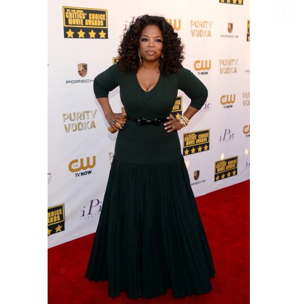 Oprah Winfrey tentou diversos métodos de emagrecimento, e conseguiu chegar aos seus objetivos alinhando dieta, exercícios e remédios