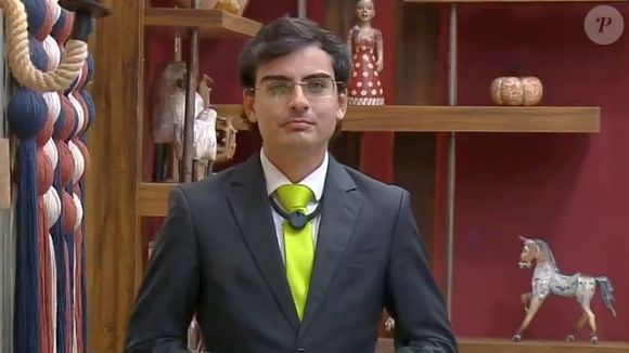 Homero Salles aponta Dudu Camargo como possível novo nome dos domingos da TV brasileira após desempenho no reality da Record