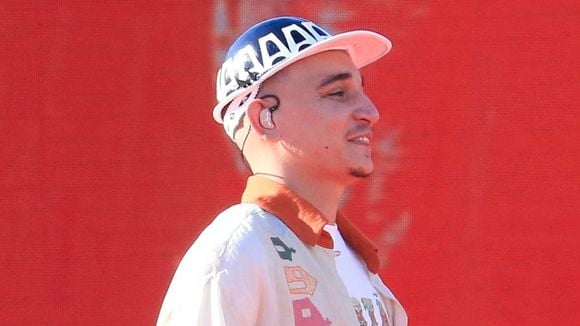 'Começaram a atirar': João Gomes passa por susto com ruas desertas no Rio após ação do governo contra facção criminosa