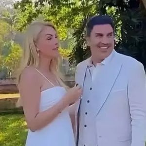 Ana Hickmann e Edu Guedes realizaram um ensaio pré-wedding no último final de semana, onde a apresentadora usou 2 vestidos diferentes