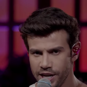 Mariano chocou todo mundo quando apareceu com o cabelo cortado pela primeira vez