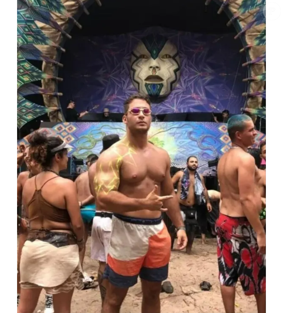 Agressor alegou surto de claustrofobia como justificativa para os golpes; depoimento gerou revolta