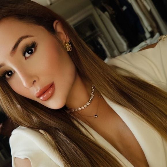 Nayara Macedo, a garota de programa que se apresenta como Any Awuada, foi presa em Mogi das Cruzes, município localizado na Região Metropolitana de São Paulo