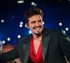 Gesto de Luan Santana levou internautas a apostarem que o cantor sertanejo estaria apoiando Lula no segundo turno das eleições 2026