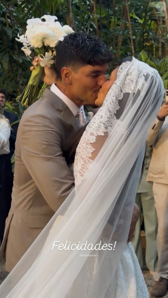 Gabriel Medina e Isabella Arantes oficializaram a união apenas 20 dias após anunciarem o noivado. Além da celebração do casamento, o casal vive a expectativa pela chegada do primeiro filho, tornando este um dos momentos mais especiais de suas vidas.