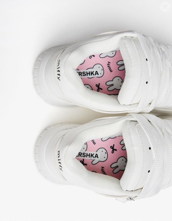 Parece uma nuvem nos pés! O Tênis Skate Miffy combina a estética dos tênis de skate dos anos 2000 com a palmilha STARFIT, desenvolvida para proporcionar conforto ao longo do dia