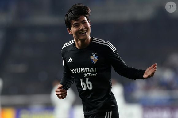 Revelado pelo Ulsan, Seol Young-woo conquistou títulos nacionais e a Liga dos Campeões da Ásia antes de chegar ao futebol europeu