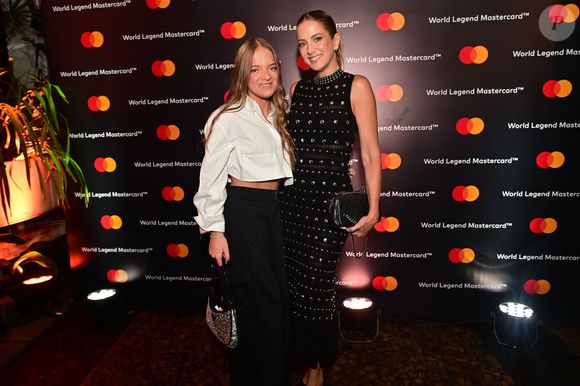 Rafaella Justus e Ticiane Pinheiro prestigiaram um evento de lançamento de um cartão premium
