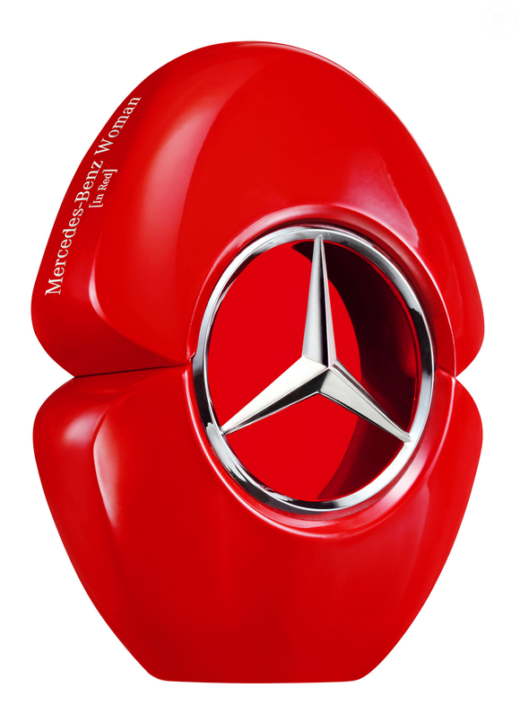 3. Mercedes-Benz Woman In Red (Mercedes-Benz) - 60ml | R$ 285,90 - para quem gosta de impactar é aquela escolha certeira. Com um perfil glamouroso, ele mistura o toque viciante do pistache com flores brancas como jasmim e gardênia, finalizando com madeiras e benjoim