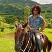 'Um vale exuberante, cercado por montanhas, cachoeiras': Lenny Kravitz transformou uma antiga plantação de café de 300 hectares do século 18 em um verdadeiro paraíso no Rio de Janeiro