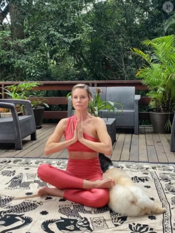 Hoje aos 59 anos, Paula Burlamaqui não vê o envelhecimento como um fator positivo em sua vida