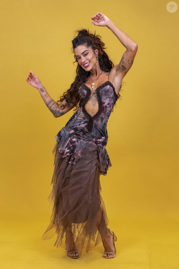 Hoje Aline Campos está assim: bailarina mudou muito em 15 anos de carreira pública