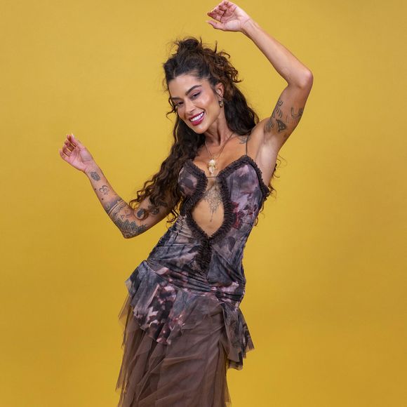 Hoje Aline Campos está assim: bailarina mudou muito em 15 anos de carreira pública