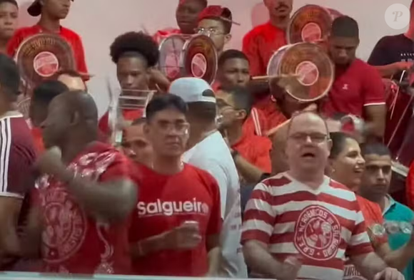 A Operação Unha e Carne também teve como alvo o contraventor Adilsinho (de óculos, e com copo na mão), patrono do Salgueiro, apontado pelas investigações como o chefão da chamada 'Máfia do Cigarro' no Rio de Janeiro, segundo o g1